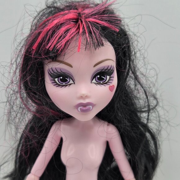 OG Monster High Draculaura Day at the Maul Killer Style 2008 Mattel - Picture 2 of 7